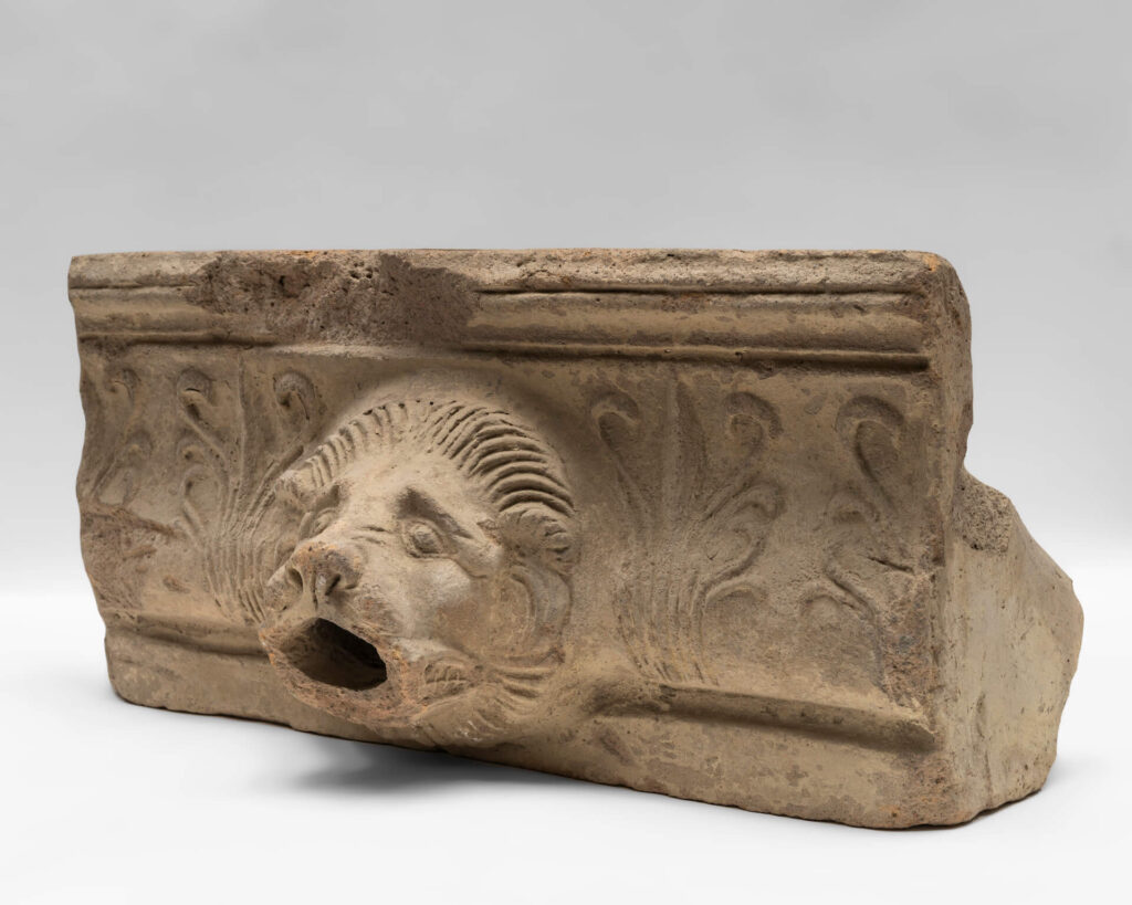 Fictile Box-shaped Sima with Lion and Palmette
